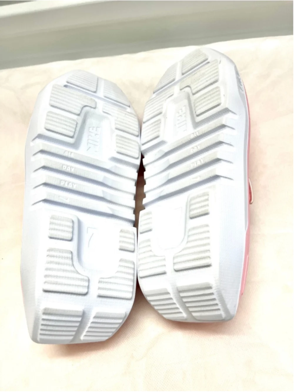Nike Playscape (GS) Sandals in the 